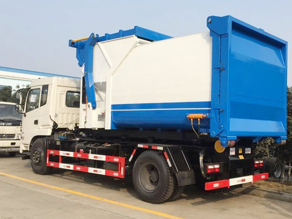 東風(fēng)145拉臂式垃圾車 東風(fēng)145拉臂式垃圾車