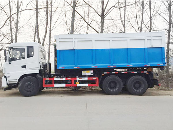 東風(fēng)后八輪拉臂式垃圾車 東風(fēng)后八輪拉臂式垃圾車