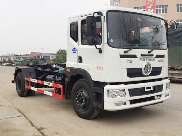 東風創(chuàng)普拉臂式垃圾車 東風創(chuàng)普拉臂式垃圾車