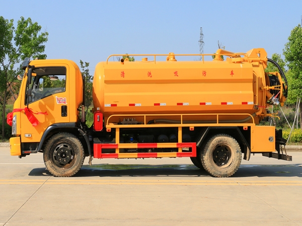 國(guó)六東風(fēng)大福瑞卡10方清洗吸污車 國(guó)六東風(fēng)大福瑞卡10方清洗吸污車
