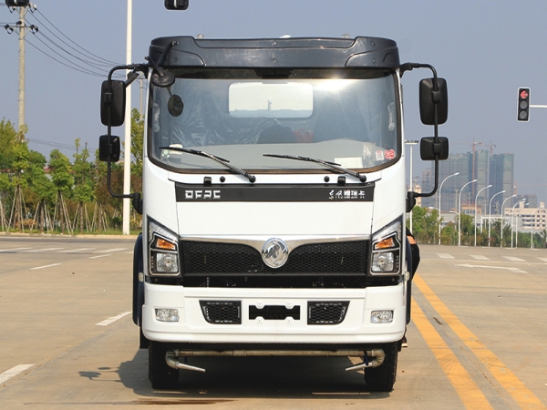 國(guó)六東風(fēng)大福瑞卡9.2噸灑水車 國(guó)六東風(fēng)大福瑞卡9.2噸灑水車