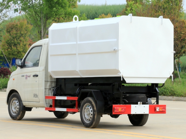 國(guó)六福田祥菱 3方 掛桶垃圾車 國(guó)六福田祥菱 3方 掛桶垃圾車