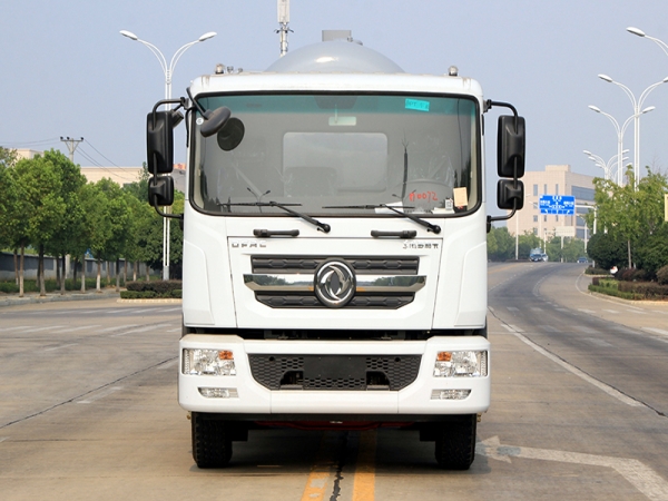 國六東風(fēng)D9 12方 吸污車 國六東風(fēng)D9 12方 吸污車