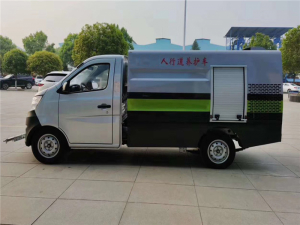 國(guó)六長(zhǎng)安2方路面清洗車 國(guó)六長(zhǎng)安2方路面清洗車