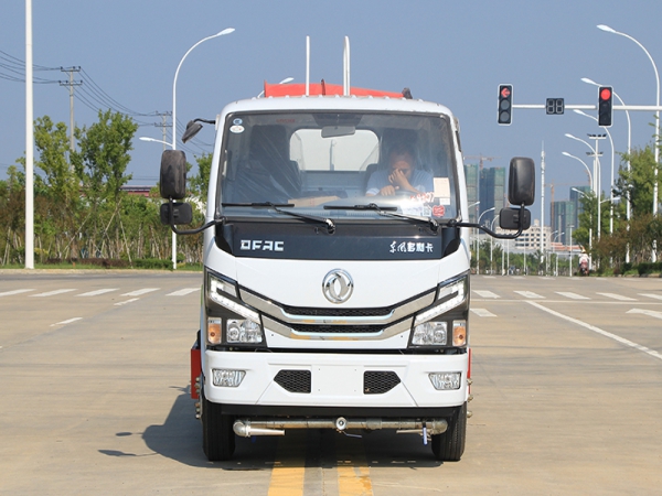 國(guó)六小多利卡 5噸 噴霧車 國(guó)六小多利卡 5噸 噴霧車