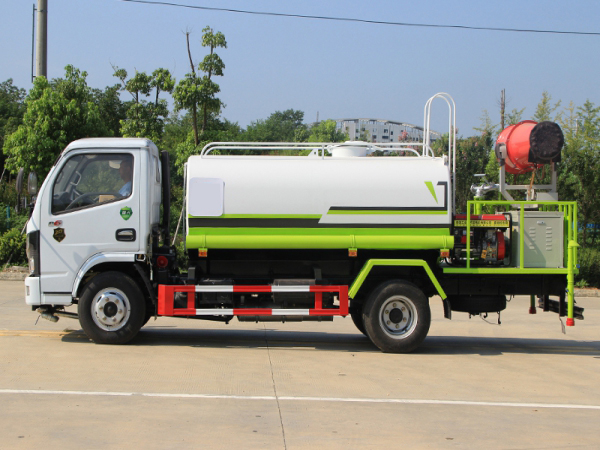國(guó)六小多利卡 5噸 噴霧車 國(guó)六小多利卡 5噸 噴霧車