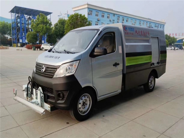 國(guó)六長(zhǎng)安2方路面清洗車 國(guó)六長(zhǎng)安2方路面清洗車