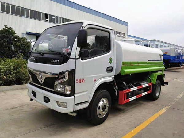 國(guó)六東風(fēng)小福瑞卡 5噸 灑水車 國(guó)六東風(fēng)小福瑞卡 5噸 灑水車