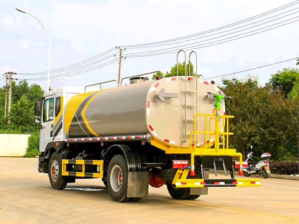國(guó)六東風(fēng)D9 12噸/14噸灑水車 國(guó)六東風(fēng)D9 12噸/14噸灑水車