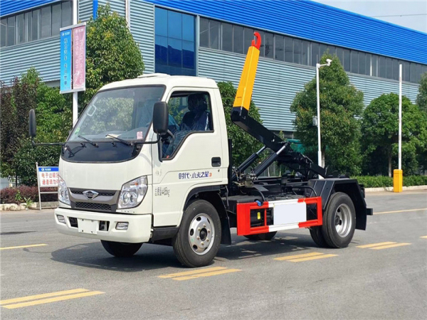 國六藍(lán)牌福田3-4方勾臂垃圾車 國六藍(lán)牌福田3-4方勾臂垃圾車