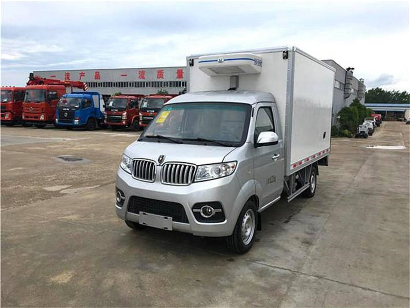 國(guó)六金杯T30冷藏車(chē)2.7米 國(guó)六金杯T30冷藏車(chē)2.7米