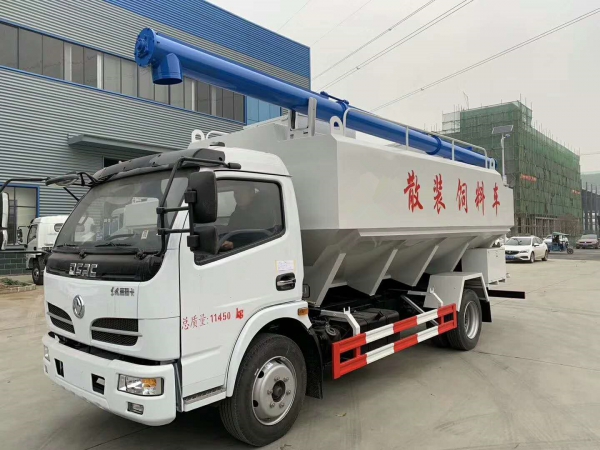 東風(fēng)大多利卡12方(6噸)散裝飼料車 東風(fēng)大多利卡12方(6噸)散裝飼料車