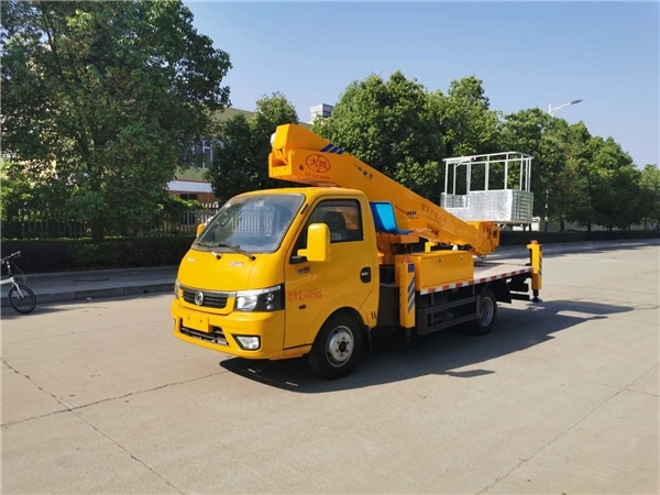 國六東風涂逸20米高空作業(yè)車 國六東風涂逸20米高空作業(yè)車
