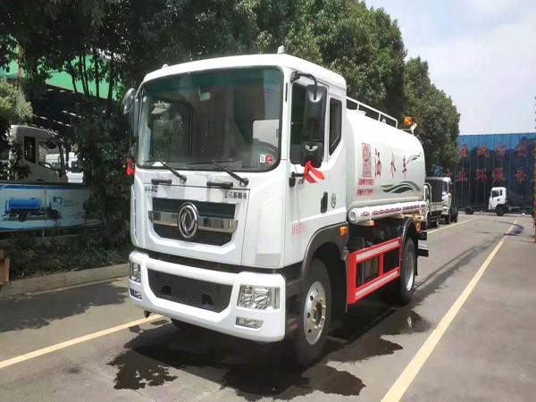 國六東風多利卡D9灑水車 國六東風多利卡D9灑水車