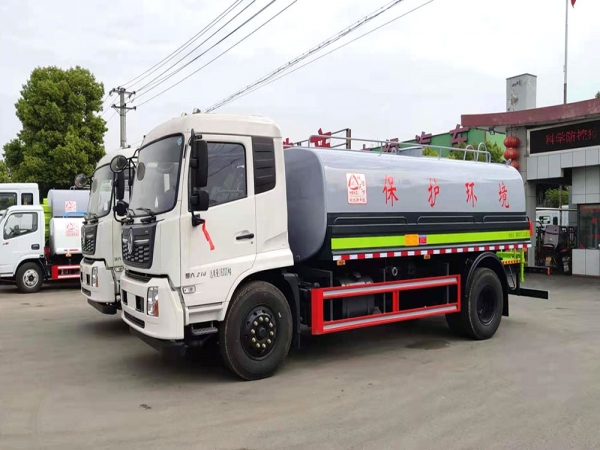 國(guó)六東風(fēng)天錦灑水車 國(guó)六東風(fēng)天錦灑水車