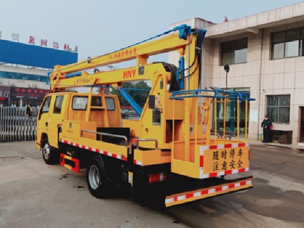 江鈴17.5米折臂高空作業(yè)車 江鈴17.5米折臂高空作業(yè)車
