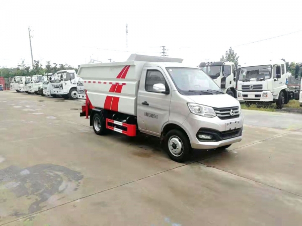 國六【4立方】長(zhǎng)安汽油雙輪后裝掛桶垃圾車 國六【4立方】長(zhǎng)安汽油雙輪后裝掛桶垃圾車