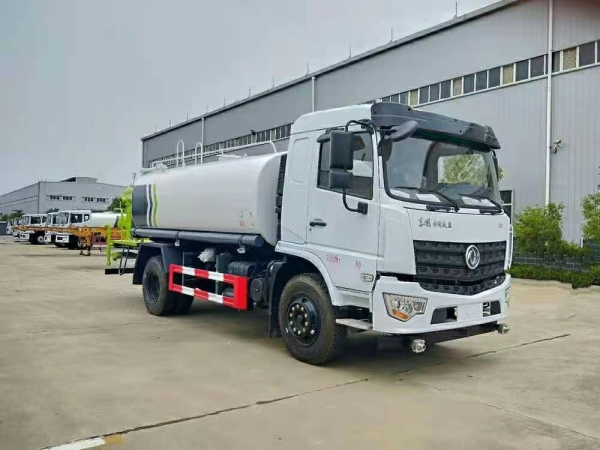 國六東風(fēng)專底D3灑水車【12立方】【14立方】 國六東風(fēng)專底D3灑水車【12立方】【14立方】