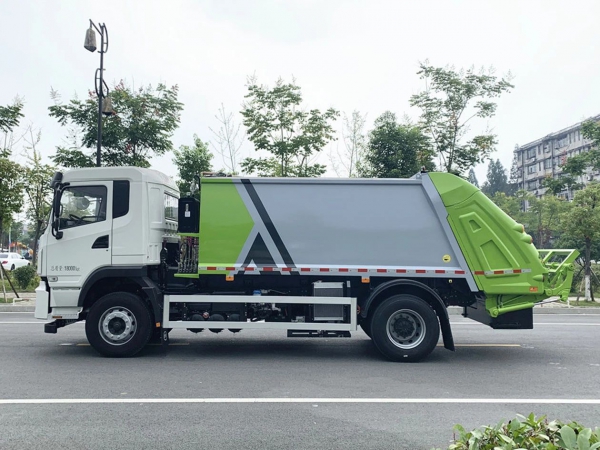 12方比亞迪T8純電動(dòng)壓縮垃圾車(chē) 12方比亞迪T8純電動(dòng)壓縮垃圾車(chē)