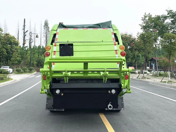 12方比亞迪T8純電動(dòng)壓縮垃圾車(chē) 12方比亞迪T8純電動(dòng)壓縮垃圾車(chē)