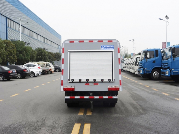比亞迪T4純電動(dòng)1.2方路面清洗車 比亞迪T4純電動(dòng)1.2方路面清洗車