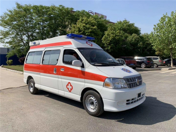 國六金杯新快運(yùn)高頂救護(hù)車 國六金杯新快運(yùn)高頂救護(hù)車