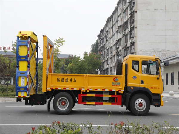 D9防撞車 D9防撞車