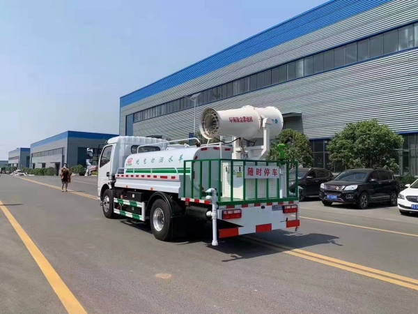 東風(fēng)凱普特5方純電動灑水車 東風(fēng)凱普特5方純電動灑水車