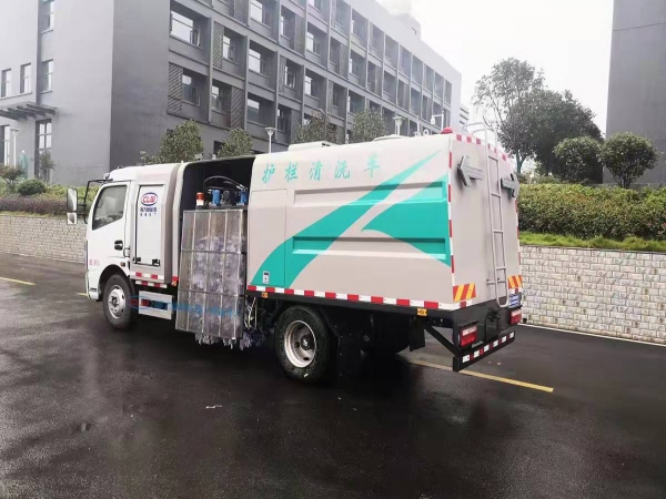東風(fēng)凱普特純電動(dòng)護(hù)欄清洗車 東風(fēng)凱普特純電動(dòng)護(hù)欄清洗車