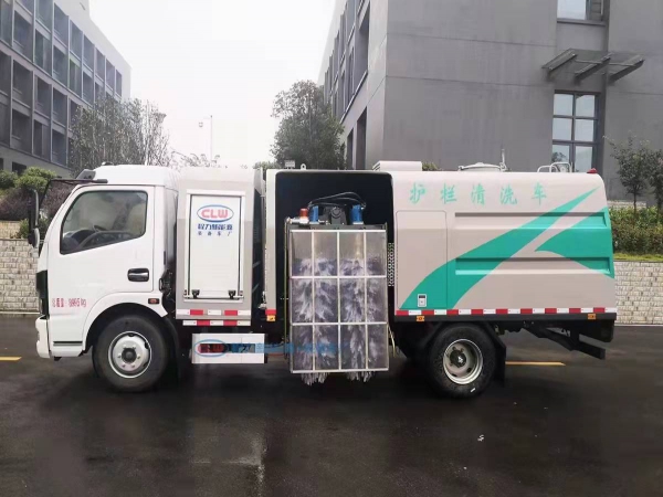 東風(fēng)凱普特純電動(dòng)護(hù)欄清洗車 東風(fēng)凱普特純電動(dòng)護(hù)欄清洗車