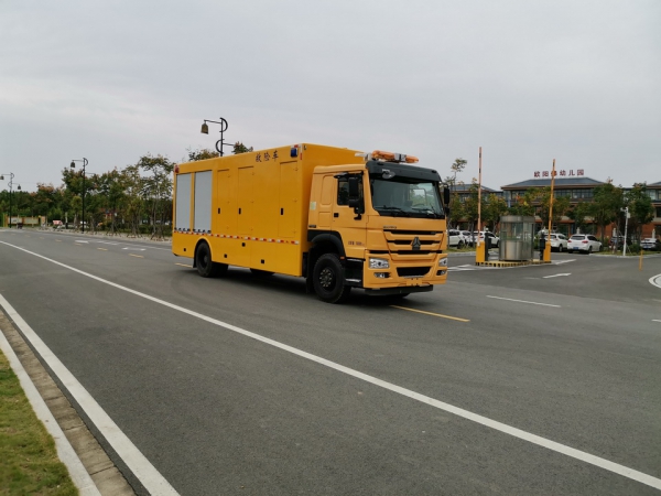 重汽豪沃救險(xiǎn)車 重汽豪沃救險(xiǎn)車