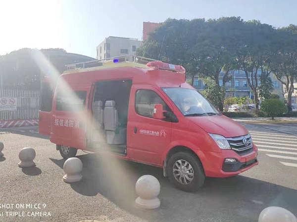 通訊指揮車 通訊指揮車