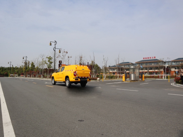 大通皮卡救險(xiǎn)車 大通皮卡救險(xiǎn)車