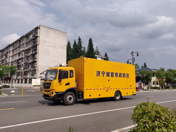 東風(fēng)天錦2000方大流量排水車 東風(fēng)天錦2000方大流量排水車