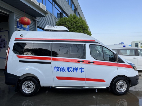 雙窗口福特V362核酸采樣車 雙窗口福特V362核酸采樣車